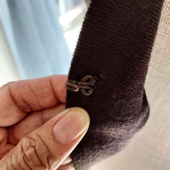 (INC) INTERNATIONAL CONCEPT, BROWN SHURG SNAP CLOSURE SWEATER - Picture 7 of 8